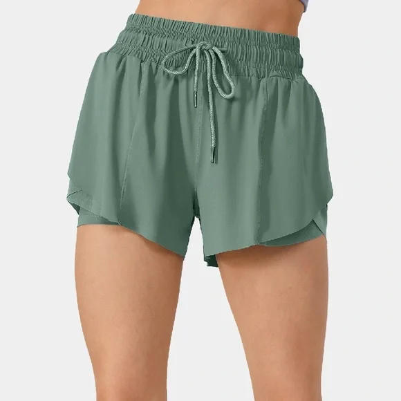 Shorts - Picture 2 of 7